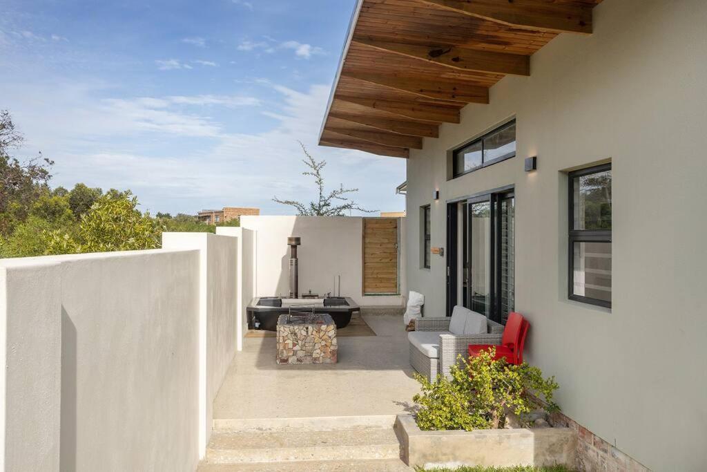 Mountain And Sea Cottage Херманус Экстерьер фото